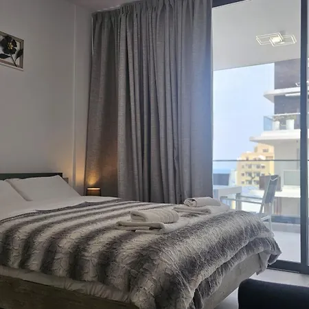 Apartment Mackenzie Luxurious